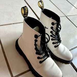Dr.Martens All white boots